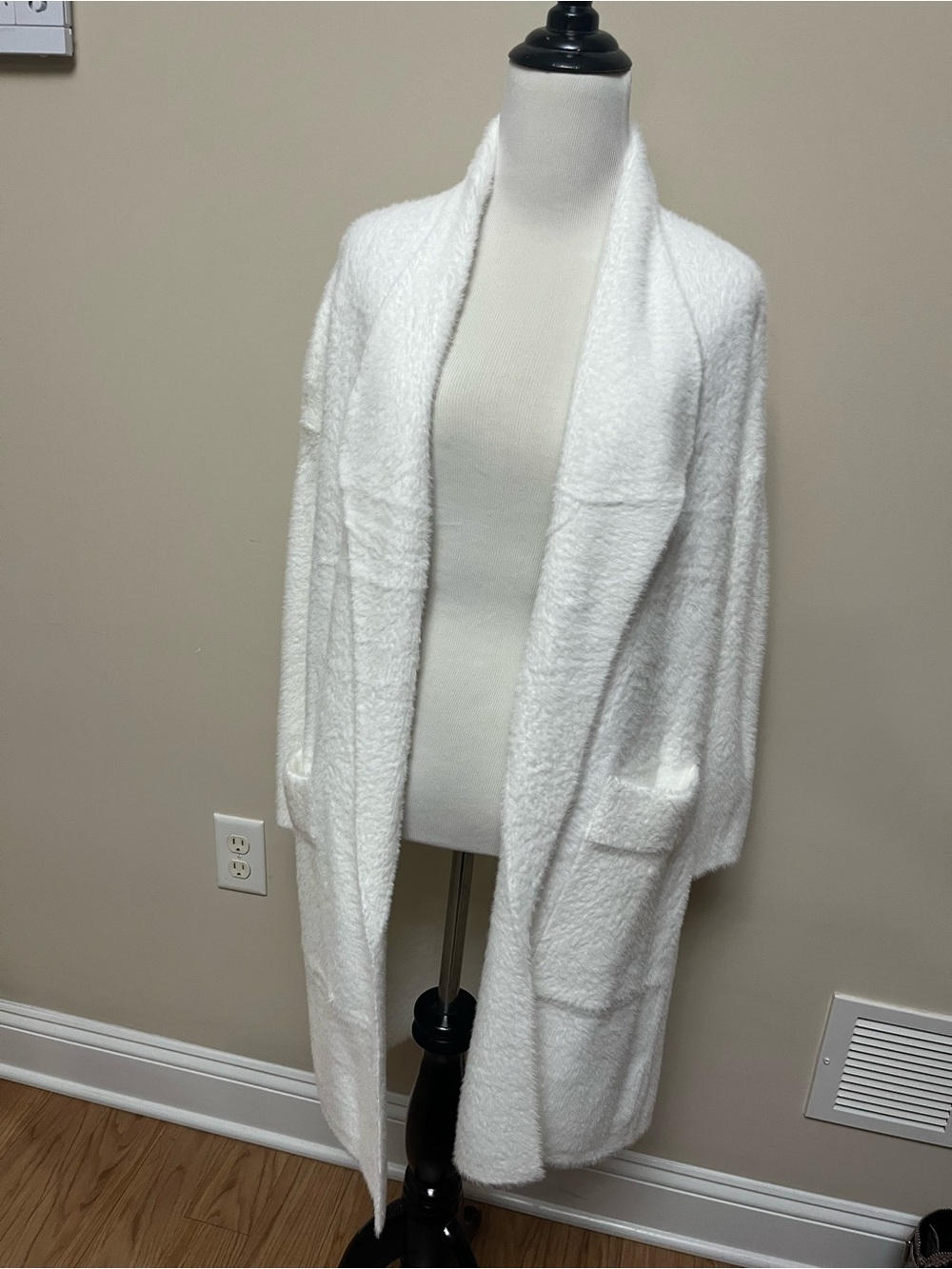Cozy Plush Open-Front Women's Sweater Cardigan - White